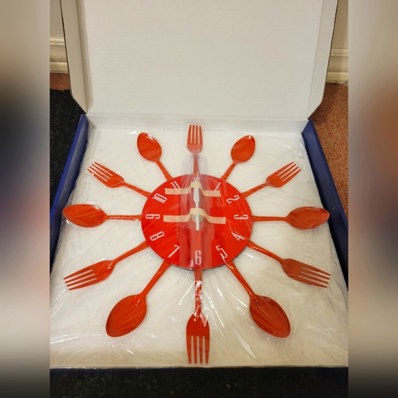Timelike Kitchen Wall Clock - 3D Removable Creative Cutlery (COPY) - Picture 4 of 5